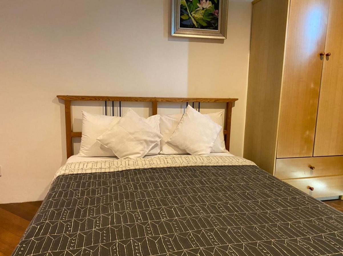 Wesberly Apartments Кучинг Екстериор снимка