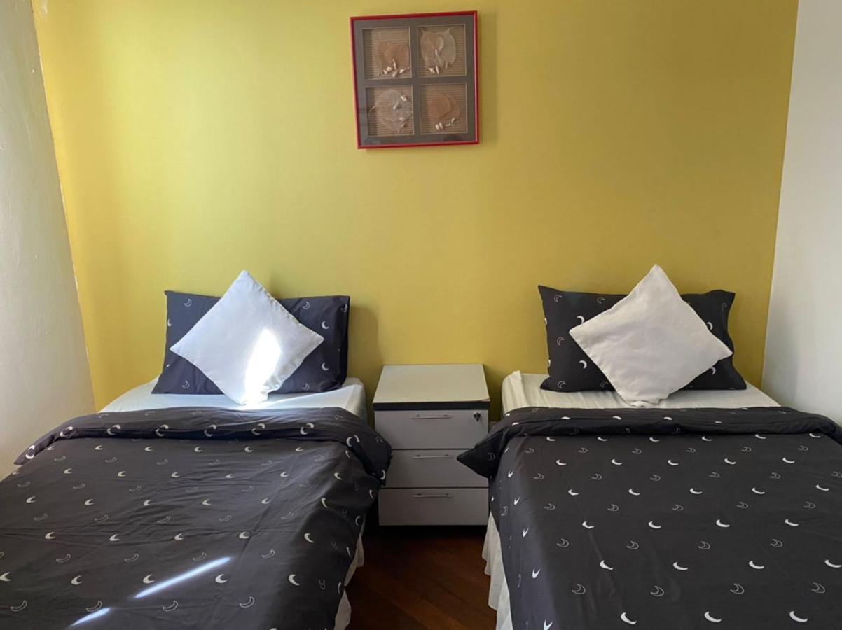 Wesberly Apartments Кучинг Екстериор снимка