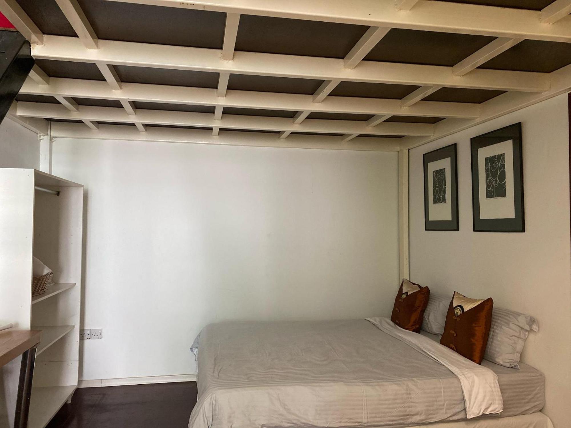 Wesberly Apartments Кучинг Екстериор снимка